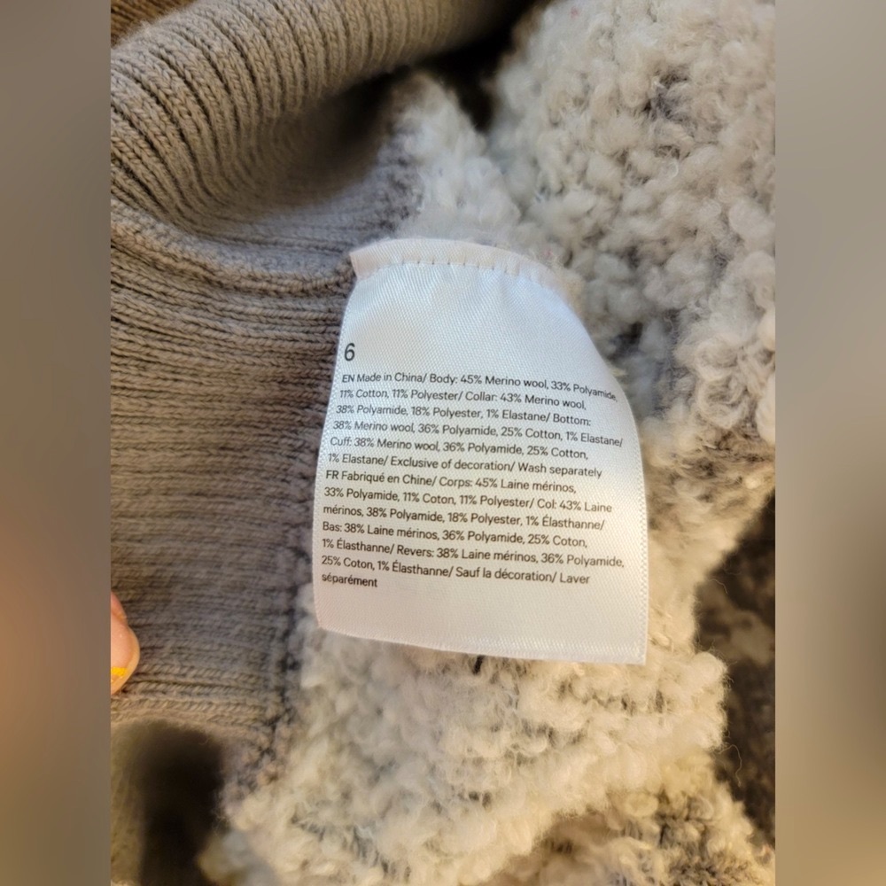 Lululemon Ombre Knit Textured Turtleneck
Natural Ivory/Gull Grey/Opal•NWOT NEW•6 - Picture 11 of 14